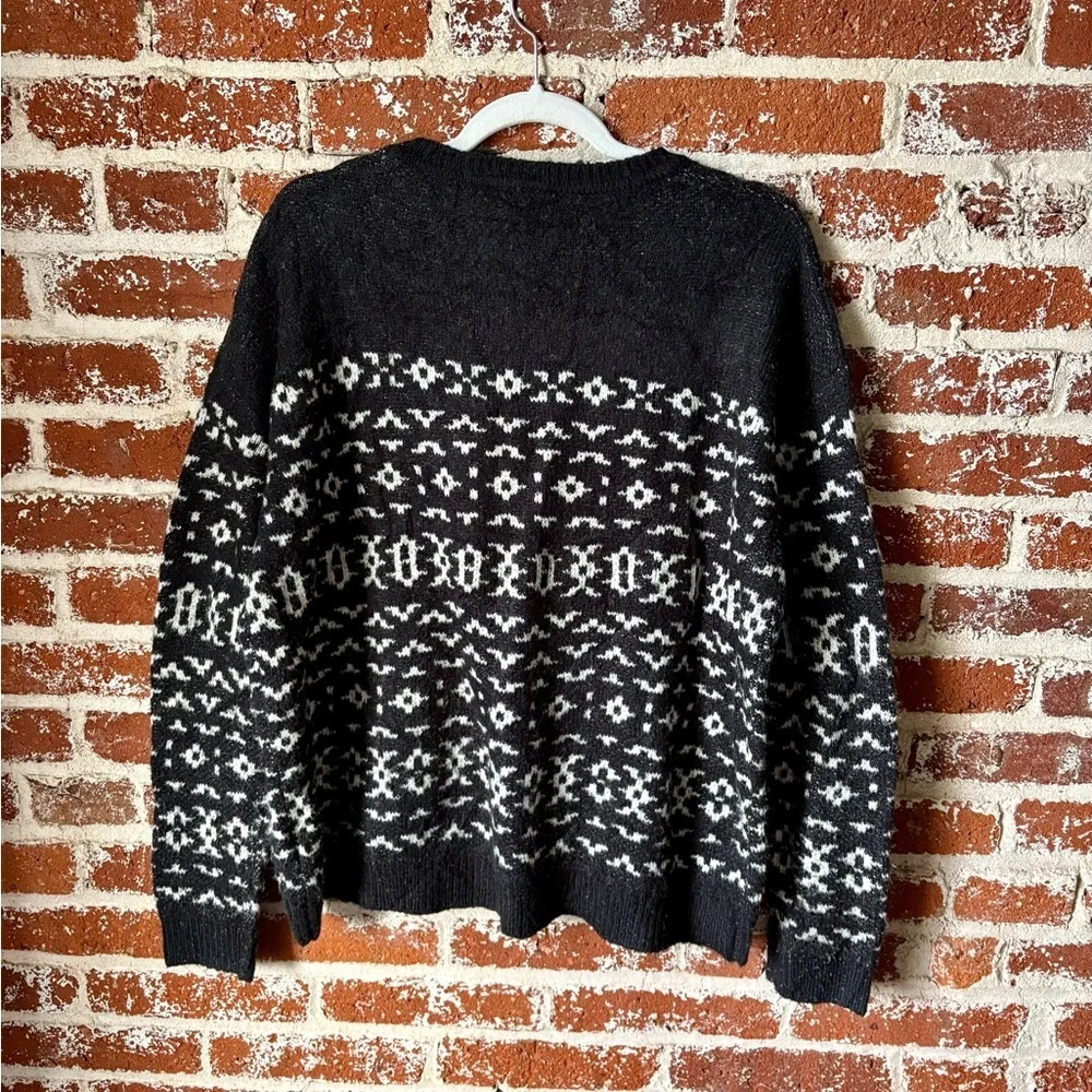 myStyle black and white cosby sweater